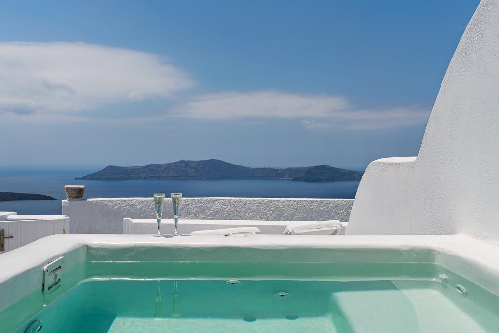 Aura Suites Φηροστεφάνι Δωμάτιο φωτογραφία